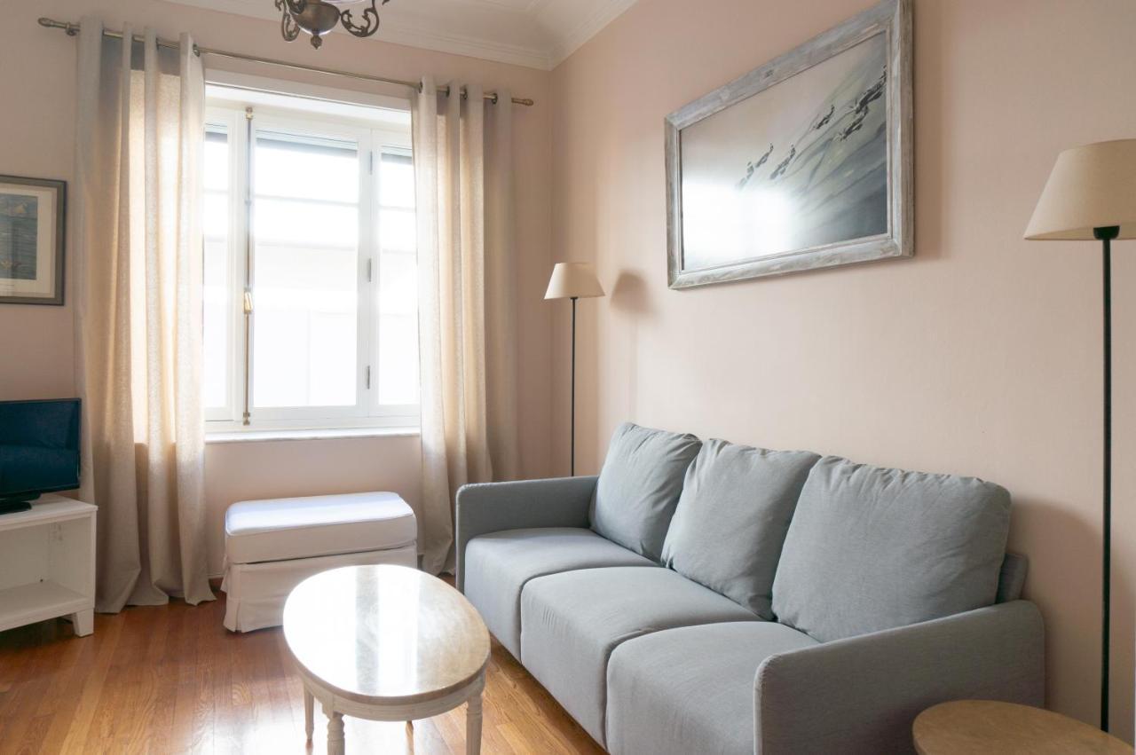 Hadrians Den In Heart Of Plaka By Jj Hospitality Apartment Athens Ngoại thất bức ảnh