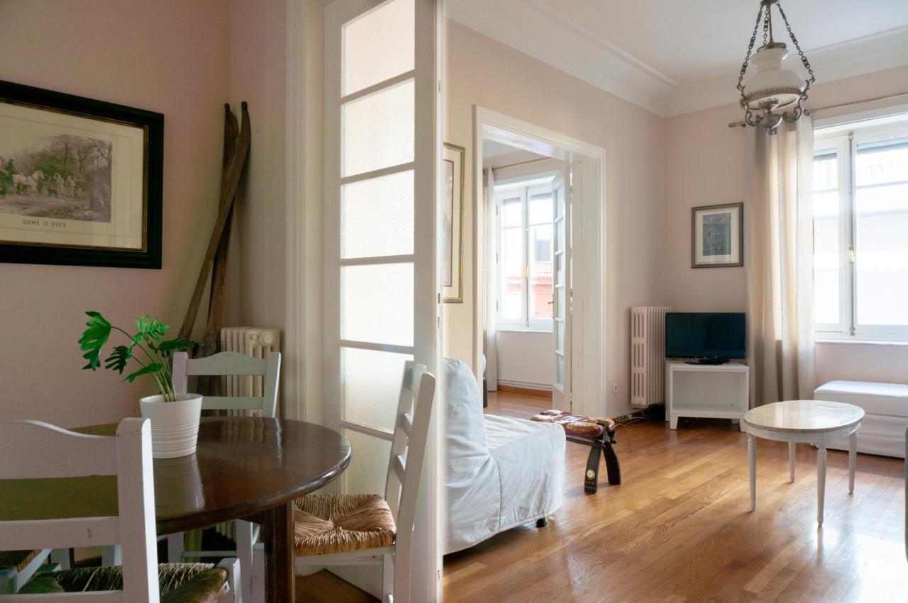 Hadrians Den In Heart Of Plaka By Jj Hospitality Apartment Athens Ngoại thất bức ảnh